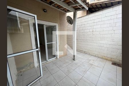 Quintal de casa de condomínio à venda com 3 quartos, 130m² em Cabral, Contagem