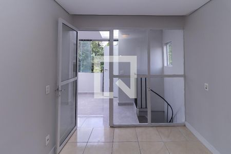 Quarto 1 de casa para alugar com 2 quartos, 55m² em Jardim Sapopemba, São Paulo