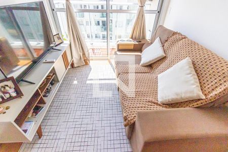 Sala de apartamento para alugar com 2 quartos, 45m² em Irajá, Rio de Janeiro