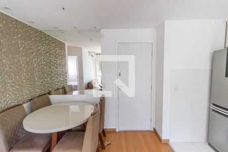 Sala de apartamento para alugar com 2 quartos, 45m² em Irajá, Rio de Janeiro