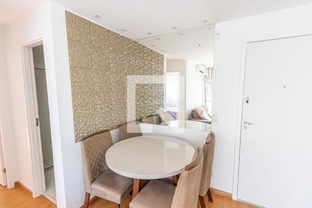 Sala de apartamento para alugar com 2 quartos, 45m² em Irajá, Rio de Janeiro