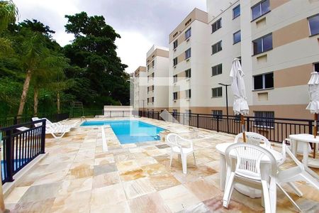 Apartamento à venda com 48m², 2 quartos e sem vagaÁrea comum - Piscina