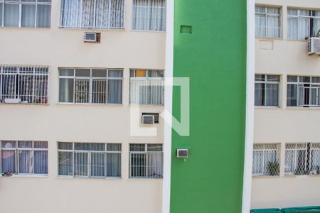 Apartamento à venda com 89m², 3 quartos e 1 vagaQuarto 01 - Janela