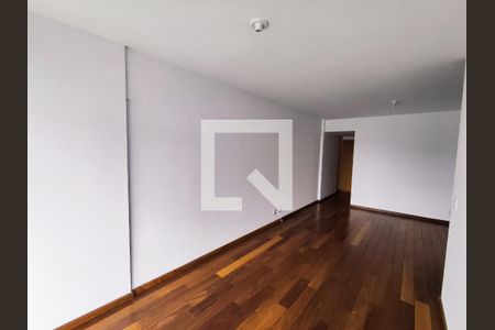 Apartamento à venda com 112m², 4 quartos e 2 vagasSala