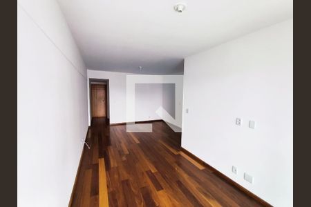 Apartamento à venda com 112m², 4 quartos e 2 vagasSala