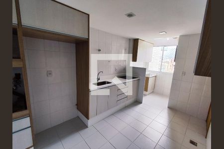 Apartamento à venda com 112m², 4 quartos e 2 vagasCozinha