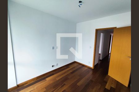 Apartamento à venda com 112m², 4 quartos e 2 vagasQuarto 1