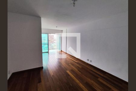 Apartamento à venda com 112m², 4 quartos e 2 vagasSala