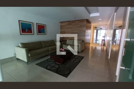 Apartamento à venda com 116m², 3 quartos e 2 vagas Apartamento à venda com 116m², 3 quartos e 2 vagasPortaria