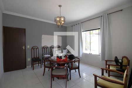 Sala de casa para alugar com 3 quartos, 135m² em Parque Vitoria Regia, Sorocaba