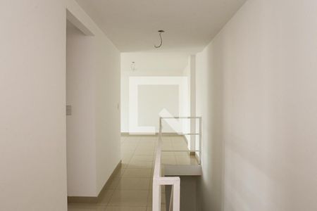 Apartamento à venda com 116m², 4 quartos e sem vagaCorredor/Escada