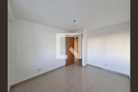 Apartamento à venda com 116m², 4 quartos e 2 vagasQuarto 2