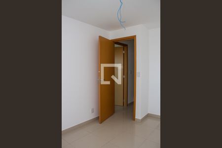 Apartamento à venda com 116m², 4 quartos e 2 vagasQuarto 02