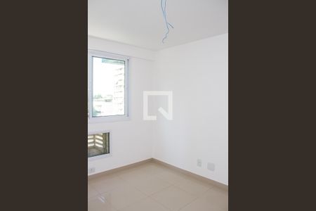 Apartamento à venda com 116m², 4 quartos e 2 vagasQuarto 03