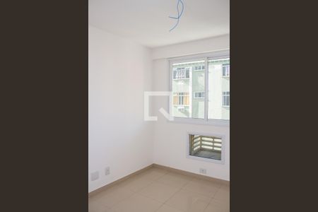 Apartamento à venda com 116m², 4 quartos e 2 vagasQuarto 02