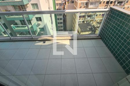 Apartamento à venda com 112m², 4 quartos e 2 vagasVaranda Quarto 2 