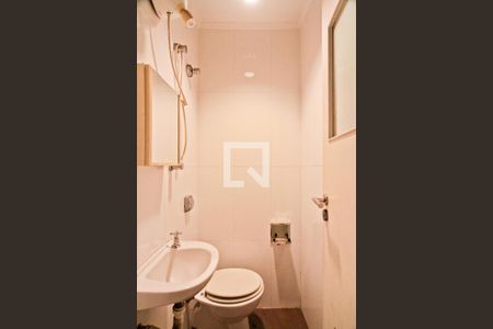 Apartamento para alugar com 140m², 2 quartos e 2 vagasBanheiro de Serviço