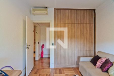 Apartamento para alugar com 140m², 2 quartos e 2 vagasQuarto