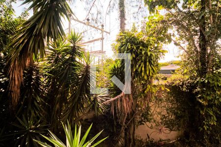 Sala  de apartamento para alugar com 2 quartos, 140m² em Alto de Pinheiros, São Paulo