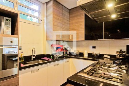 Apartamento para alugar com 140m², 2 quartos e 2 vagasCozinha