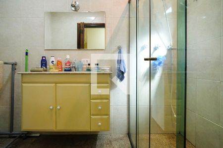 Casa para alugar com 120m², 2 quartos e 2 vagasBanheiro 