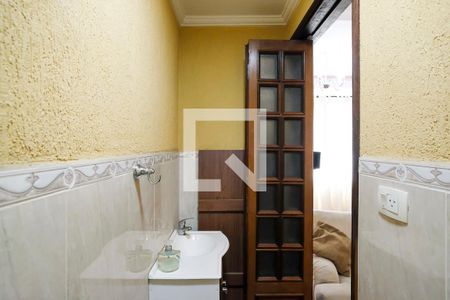 Casa para alugar com 120m², 2 quartos e 2 vagasLavabo