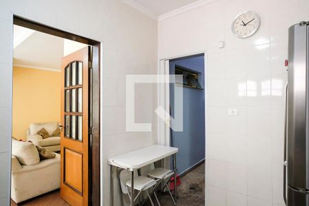 Casa para alugar com 120m², 2 quartos e 2 vagasCozinha