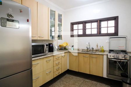 Casa para alugar com 120m², 2 quartos e 2 vagasCozinha