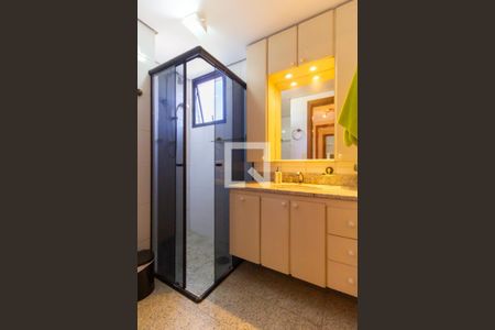 Apartamento à venda com 111m², 3 quartos e 3 vagasBanheiro