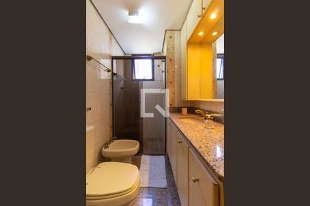 Apartamento à venda com 111m², 3 quartos e 3 vagasBanheiro da Suíte