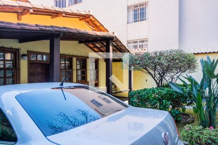 Casa à venda com 500m², 8 quartos e 4 vagas Casa à venda com 500m², 8 quartos e 4 vagasÁrea Externa