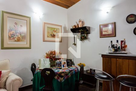 Casa à venda com 500m², 8 quartos e 4 vagas Casa à venda com 500m², 8 quartos e 4 vagasSala 1