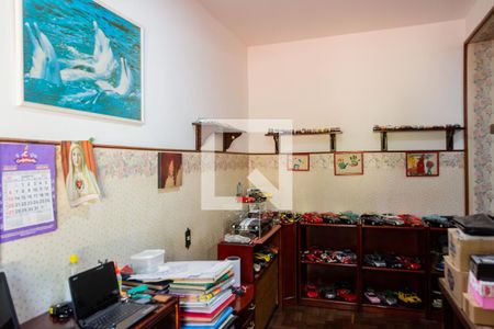 Casa à venda com 500m², 8 quartos e 4 vagas Casa à venda com 500m², 8 quartos e 4 vagasQuarto 5