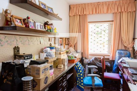 Casa à venda com 500m², 8 quartos e 4 vagas Casa à venda com 500m², 8 quartos e 4 vagasQuarto 5