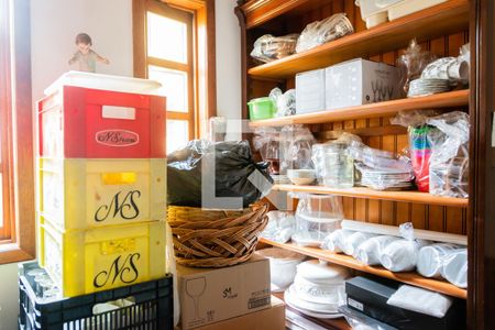 Casa à venda com 500m², 8 quartos e 4 vagas Casa à venda com 500m², 8 quartos e 4 vagasQuarto 4