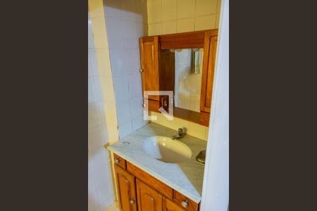 Casa à venda com 500m², 8 quartos e 4 vagas Casa à venda com 500m², 8 quartos e 4 vagasBanheiro 3