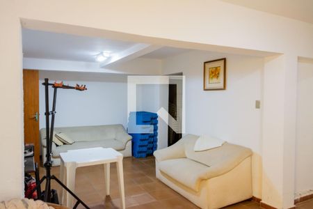 Casa à venda com 500m², 8 quartos e 4 vagas Casa à venda com 500m², 8 quartos e 4 vagasSala 3