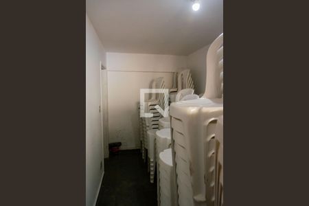 Casa à venda com 500m², 8 quartos e 4 vagas Casa à venda com 500m², 8 quartos e 4 vagasQuarto 6