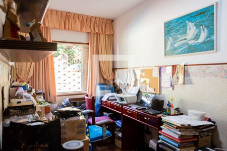 Casa à venda com 500m², 8 quartos e 4 vagas Casa à venda com 500m², 8 quartos e 4 vagasQuarto 5