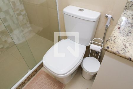 Apartamento à venda com 160m², 3 quartos e 1 vaga Apartamento à venda com 160m², 3 quartos e 1 vagaBanheiro Social