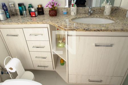 Apartamento à venda com 160m², 3 quartos e 1 vaga Apartamento à venda com 160m², 3 quartos e 1 vagaBanheiro do Quarto 3 - Suíte