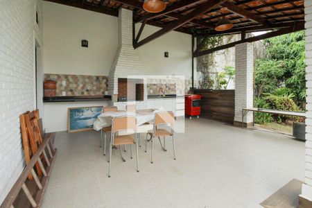Casa de condomínio para alugar com 1380m², 4 quartos e 4 vagasÁrea da Churrasqueira 