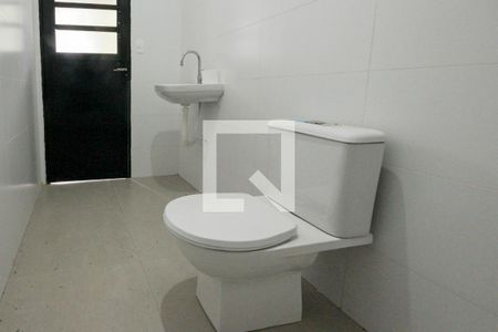 Casa de condomínio para alugar com 1380m², 4 quartos e 4 vagasBanheiro da Churrasqueira 