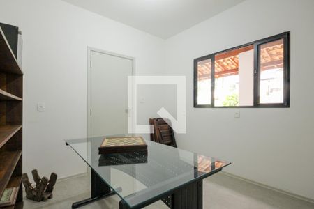 Casa de condomínio para alugar com 1380m², 4 quartos e 4 vagasSuíte 2