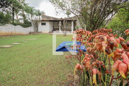 Casa de condomínio para alugar com 1380m², 4 quartos e 4 vagasQuintal