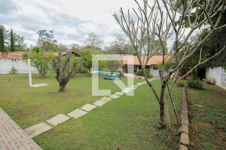 Casa de condomínio para alugar com 1380m², 4 quartos e 4 vagasQuintal