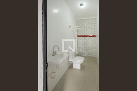 Casa de condomínio para alugar com 1380m², 4 quartos e 4 vagasBanheiro da Churrasqueira 