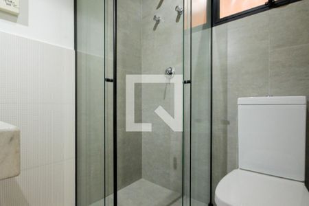 Casa de condomínio para alugar com 1380m², 4 quartos e 4 vagasBanheiro da Suíte 2