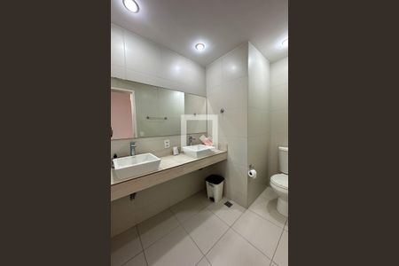 Apartamento à venda com 96m², 3 quartos e 1 vaga Apartamento à venda com 96m², 3 quartos e 1 vagaBanheiro Suíte