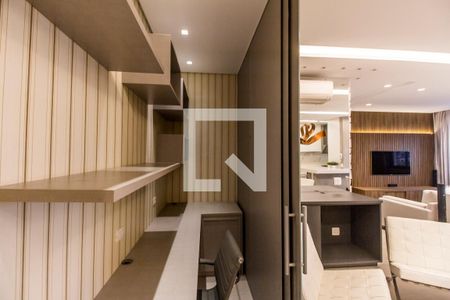 Apartamento à venda com 112m², 2 quartos e 2 vagasEscritório